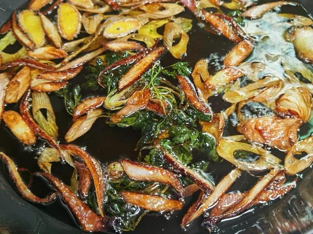 价值3500元的川味红油秘方！3种辣椒+10味香料，焖出凉菜灵魂金汤