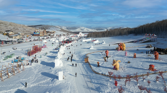 呼伦贝尔市第七届冰雪日暨牙克石凤凰山冰糖葫芦冰雪艺术季系列活动盛大启幕！