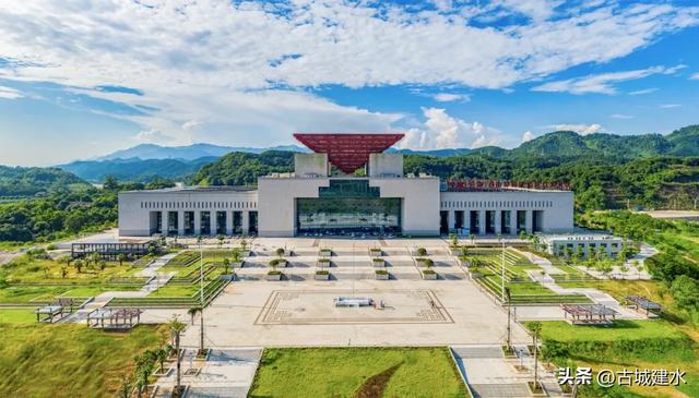 今天,红河州68岁了!