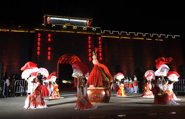 河北饶阳：夜游文化周开启夏夜狂欢