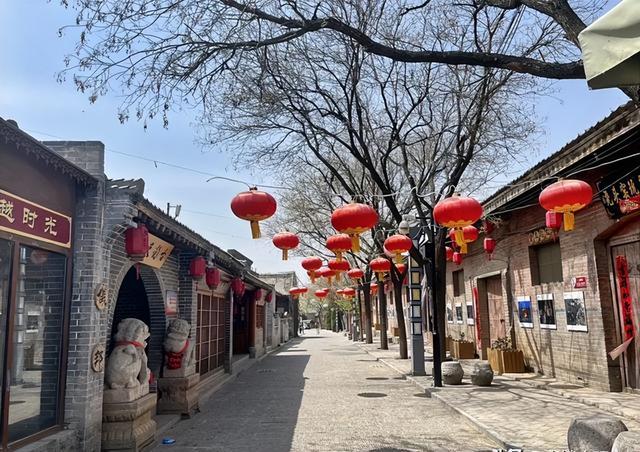 4A景区打“骨折”无人问，万岁山涨门票却呼声高，成功密码很简单