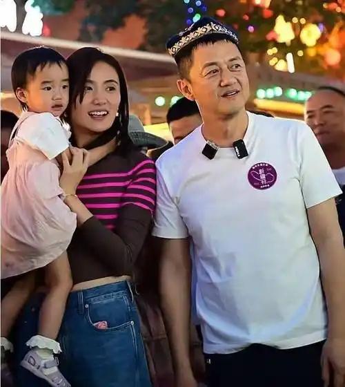 新婚3年又离！李亚鹏妻子官宣离婚，换房成伏笔，王菲早看清人品