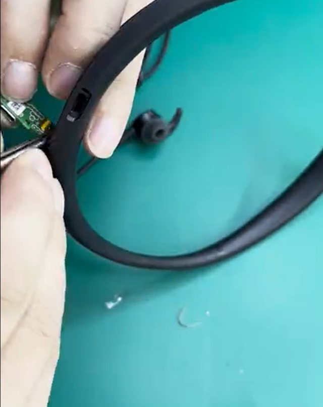 博士BOSE QC30蓝牙耳机换头梁BOSE QuietControl 30图文教程