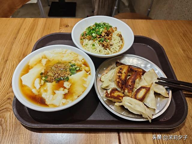 杭州旅游攻略看展逛博物馆老街菜市场换个城市走走停停文艺风