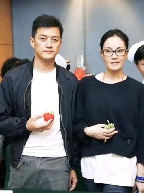 新婚3年又离！李亚鹏妻子官宣离婚，换房成伏笔，王菲早看清人品
