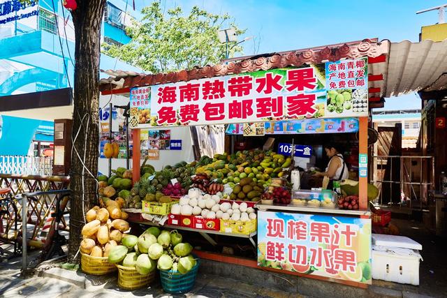 三亚海棠湾后海村，被称为“冲浪第一村”，感受独特的时尚与魅力
