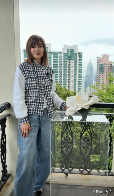 63岁关之琳脸像发包，变化好大，感觉不自然，一旦医美就回不去了