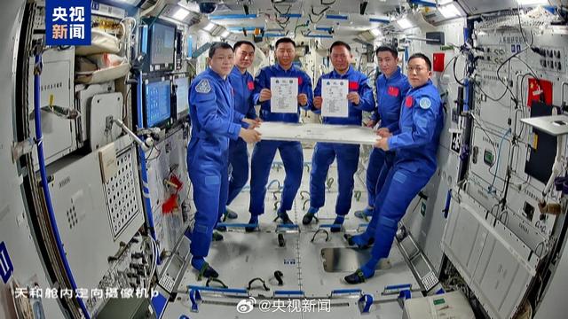 神舟22可能要提前发射？神舟20号受撞击推迟返回，是什么情况？