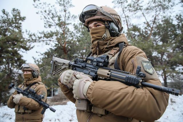 50亿军火不翼而飞，美国内讧乌克兰也躺枪，美方将不再资助乌克兰