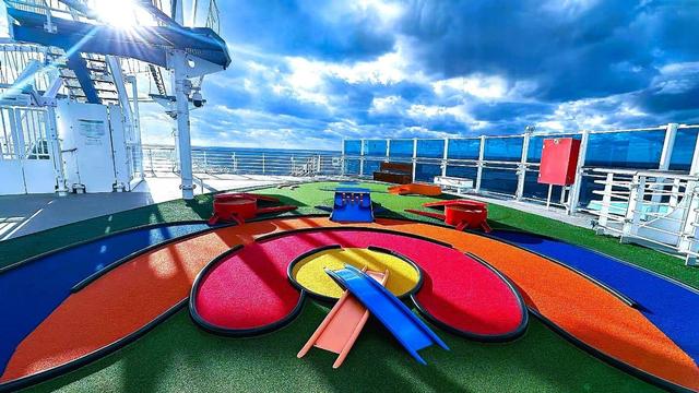 乘坐爱达·魔都号邮轮,感受国之大器的海上体验