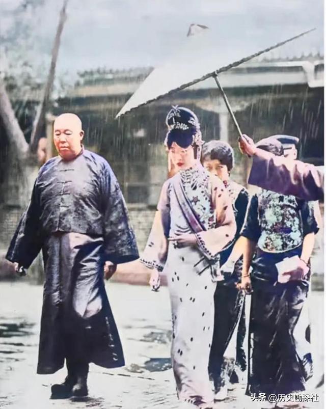这才是皇后婉容的真实样貌，并非演员扮演，货真价实的罕见照片！