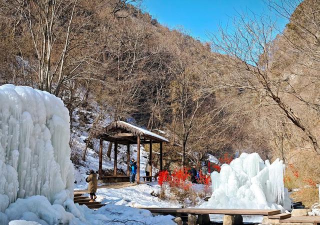 铜川周末两日游攻略：冰瀑奇观滑雪激情解锁极致冰雪之乐