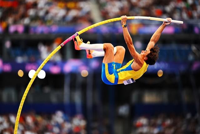 2025全球十佳运动员出炉：樊振东落榜，陈芋汐排第4，第1没争议