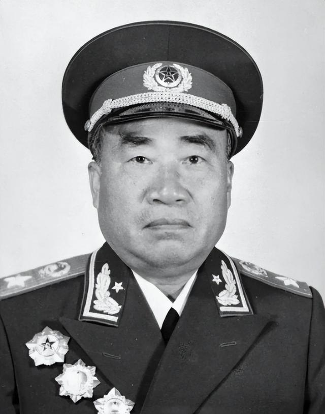 1975年，四川挖出了一具女尸，鉴定后确定她是中央一直在找的人