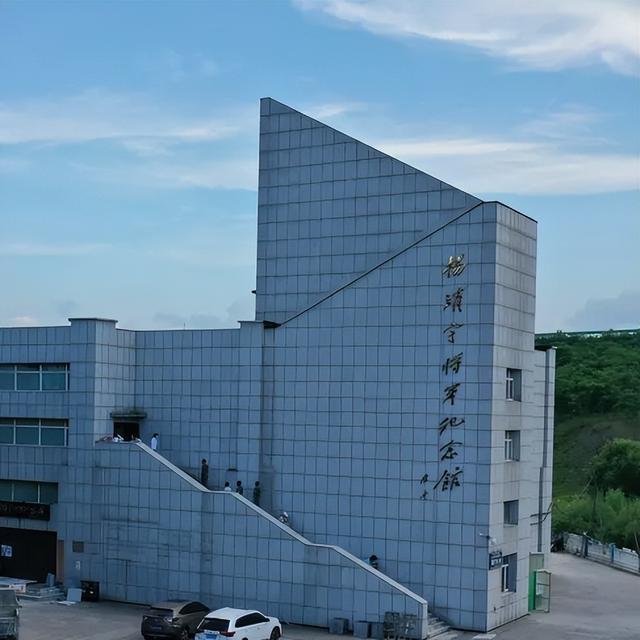 乘着高铁游白山 | 双节同庆 白山市彩色研学3日游