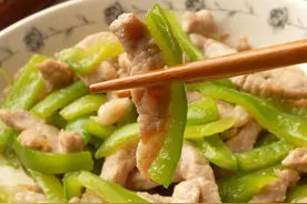 炒猪肉时，瘦肉太柴咬不动？教您5招，软嫩如豆腐，没牙也能吃图片