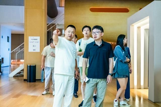 强强联手，共绘未来：涨巢集团与美团深化战略合作，共同推动休闲娱乐行业新升级