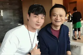 一觉醒来网红“帝师”账号被封，知情人曝原因，见龙的人不过尔尔图片