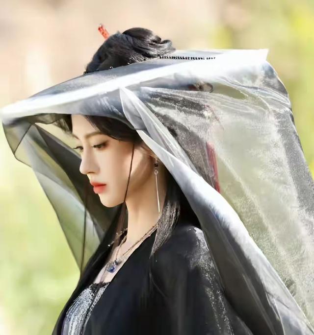 陪玩陪睡只是冰山一角，合同纠纷，陪客旅行	，舔手指，个个都荒唐