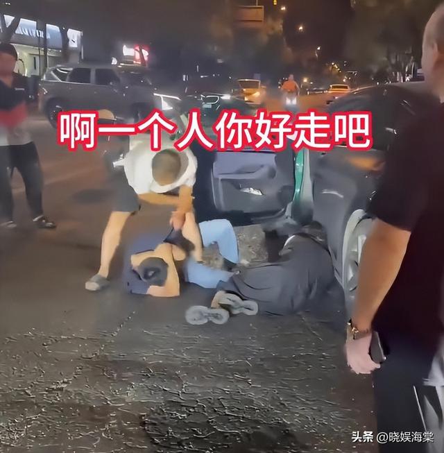 男子暴打情夫后续：妻子下跪求饶，知情人爆猛料，恶心的还在后面