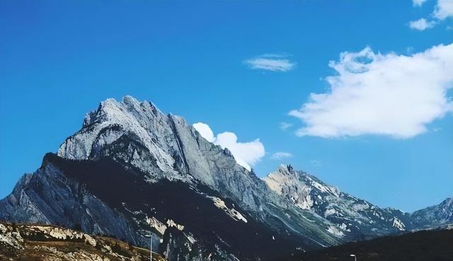 文旅项目陷“倒闭潮”，花20亿打造的古城，游客不买账亏损超10亿