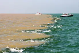 中国又一逆天工程，每年向渤海输送十几亿吨沙，渤海会被填平吗？图片