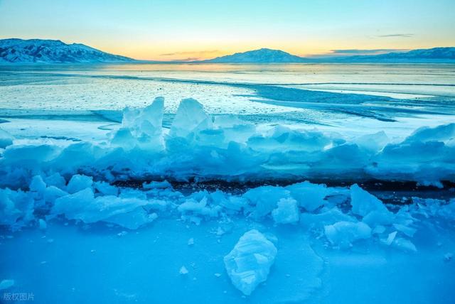颜值不输贝加尔湖，中国也有自己的冰湖！今年冬天国内看冰第一名