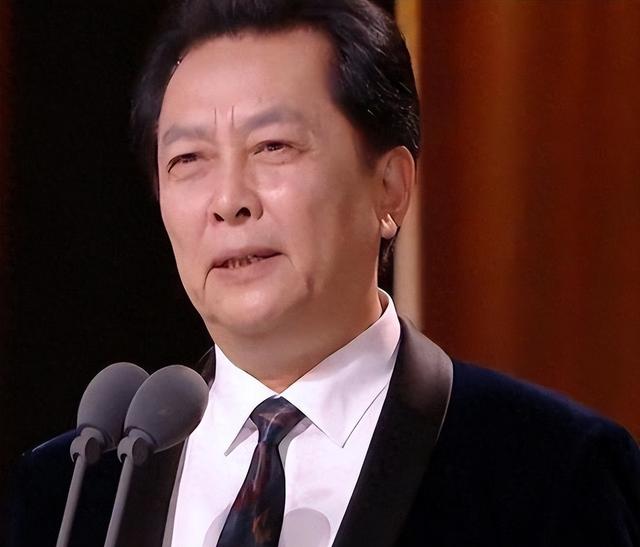 善恶终有报！73岁唐国强疯狂捞金？天价医疗账单压垮老戏骨！