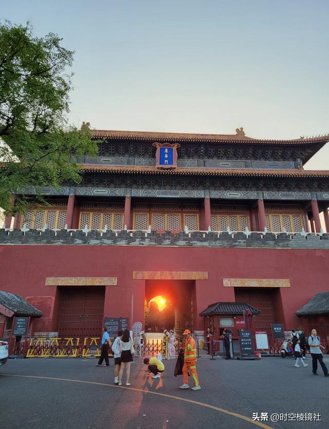 故宫铜钉消失谜案，清代皇权崩塌倒计时，暗藏六百年文明隐痛