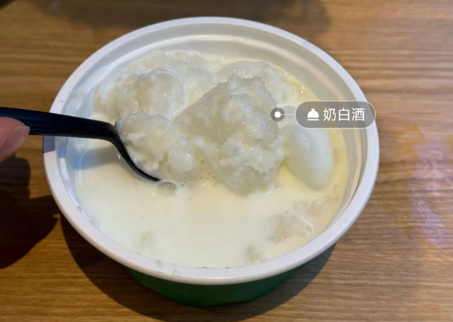 不输昆明！高铁可达20℃暖冬小城，泡温泉晒太阳水果随吃！人少物价低，6元就嗦粉！