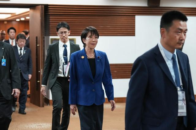 中美深夜一通电话，让高市心里没底，几小时后特朗普对日提出要求