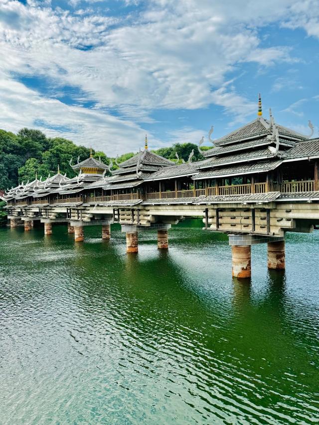 广州人逛了长沙和武汉，直言不讳：长沙和武汉人根本是两种活法！