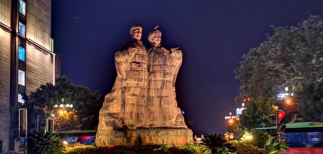 西昌：航天城与月城的璀璨交融