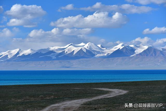 绝世美景--雪山圣湖