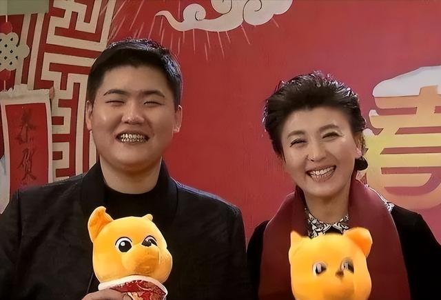 “后坐力”太大！闫学晶又被爆出猛料，她和儿子已经一个也跑不了