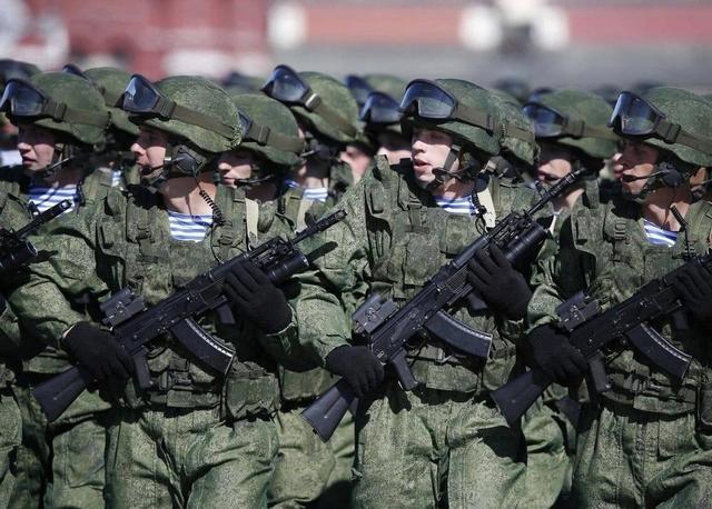 一场恶战打醒了俄罗斯，普京终于醒悟：最可怕的敌人就在身边