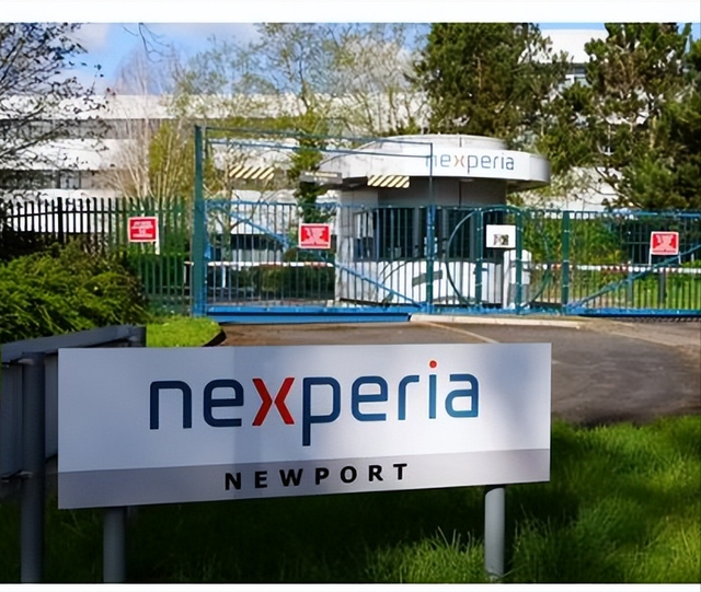 西方发动芯片围剿！英盯上安世工厂，要效仿荷明抢，中方如何破局