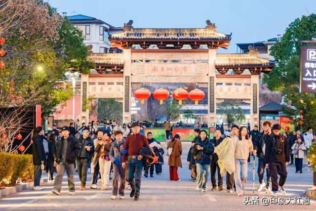 印象大红袍，2025精彩答卷，2026蒸蒸日上！