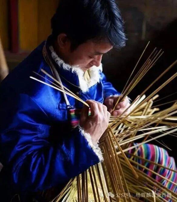 林芝•墨脱，德尔贡河畔的德尔贡人，有一个属于他们的山里世界