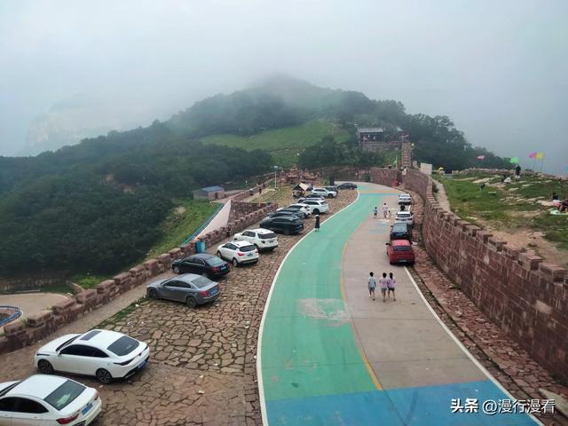 打卡长城岭