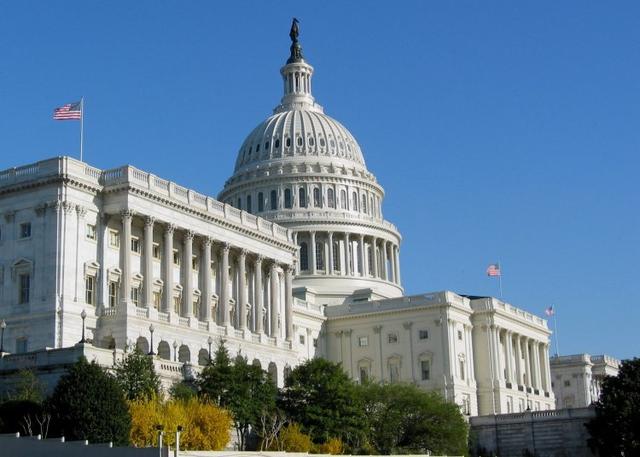 就业报告直接取消，美联储陷入最大僵局，12月到底降不降息全是谜