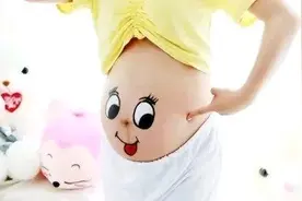一名女子竟然怀上了 8 胞胎，而她的丈夫则祈祷一定要生 6 个女儿。图片