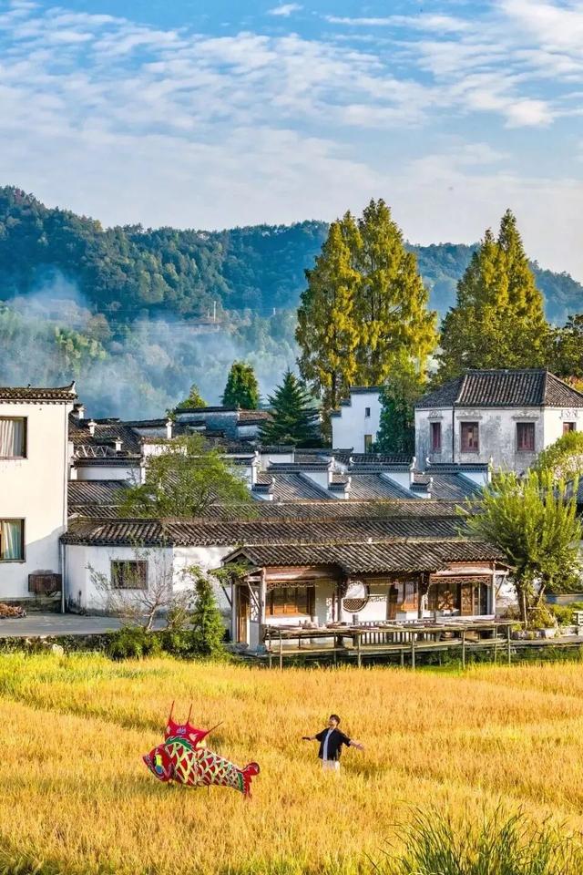 推窗见黄山：徽韵山景，揉进初冬 | 皖美冬日 | 第十五届安徽国际文化旅游节