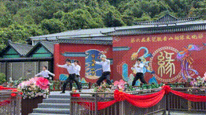 心动了无数次！男神@故里 领衔花美男舞动观音山，浪漫指数爆棚