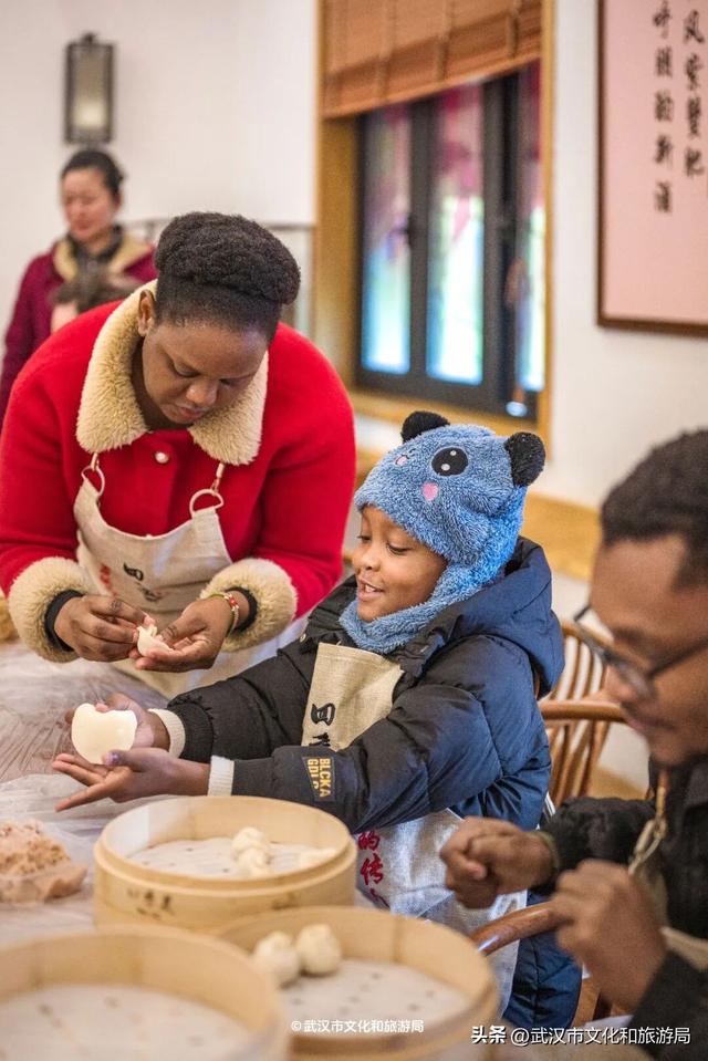 大雪今晚抵汉，有人先玩嗨了！