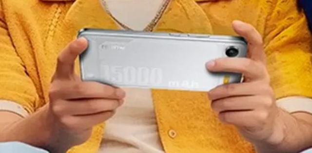 真我15000mAh手机曝光，超越充电宝
