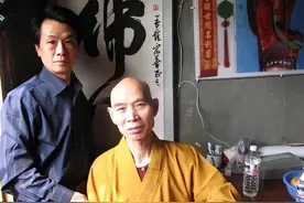 李伯清，第二任妻子年轻漂亮，知性优雅图片