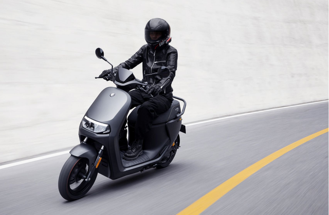 跑得快，跑得远！2款高速电摩来了，认证续航280km，适合跑远距离