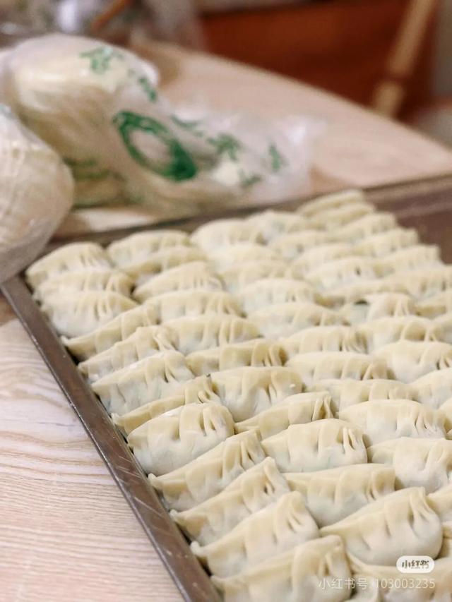红了！1.5h直达甜味小镇，摘柿漫游徒步峡谷！美食断层第一，更是麻辣烫发源地！