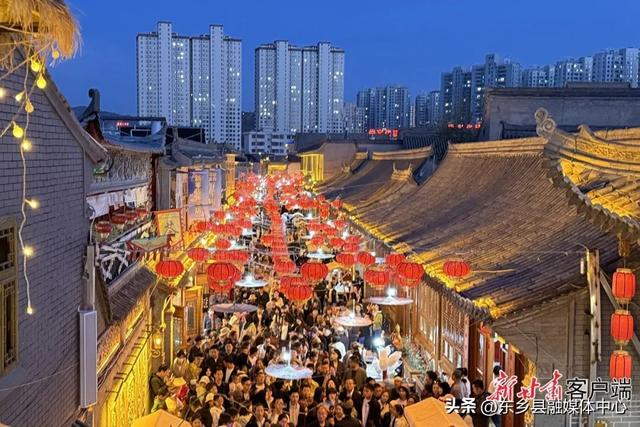 环炳灵湖风情线观光之旅：环湖寻迹，遇见千年丹霞与碧波